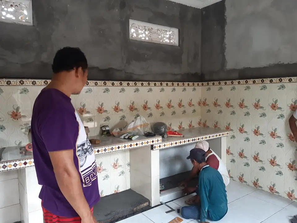 service meja dapur