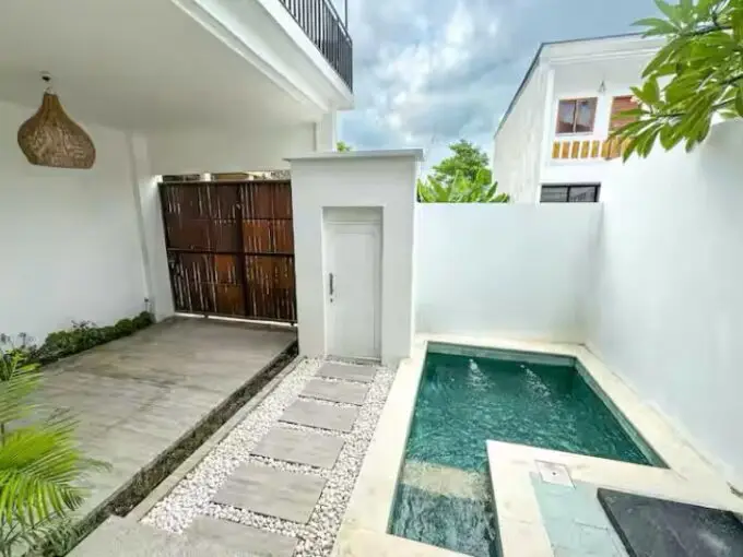 royal sunrise villa tibubeneng