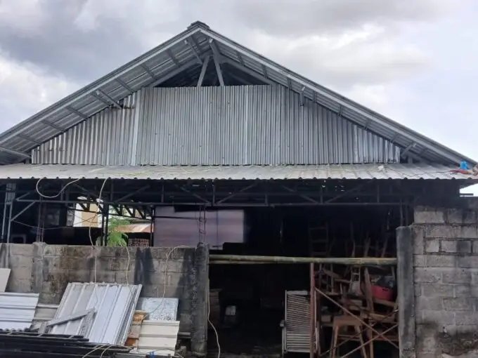 Proyek kanopi gudang