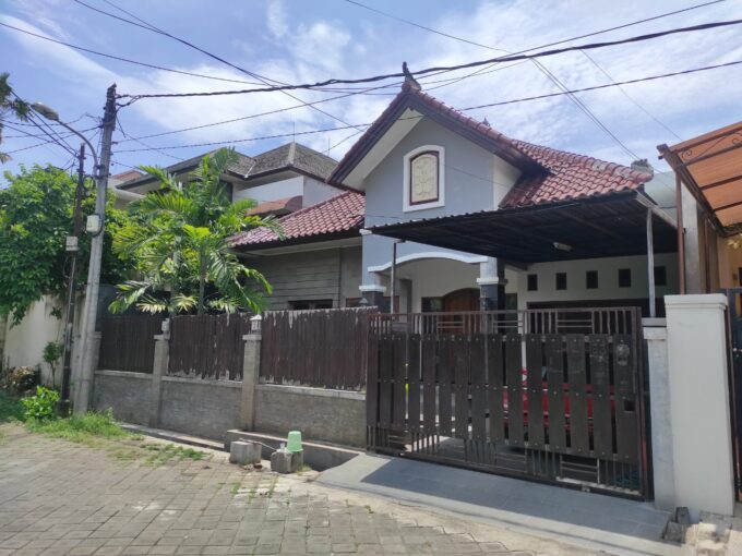 Dijual Rumah Tinggal 2 Lantai di Renon Denpasar