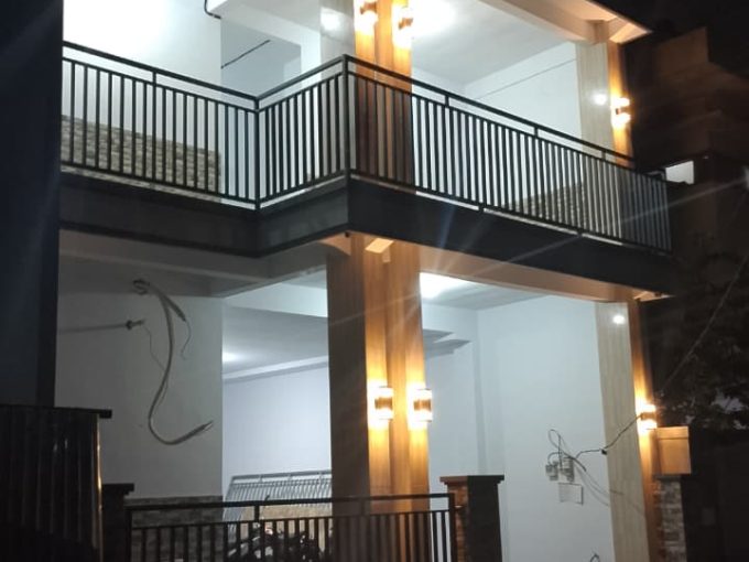Kost-kostan Elite di Monang maning dekat Mahendradatta