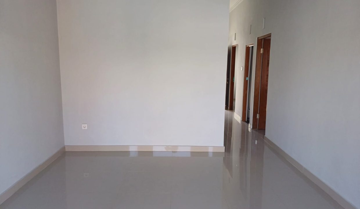 WhatsApp Image 2025-07-05 at 8.06.05 PM (1)