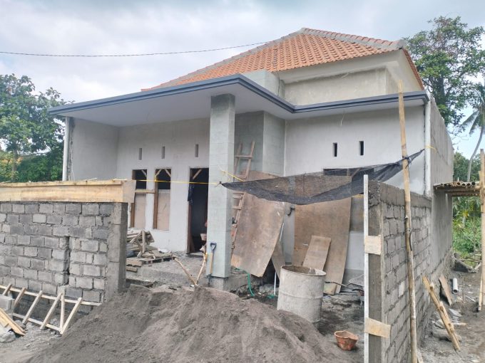 Dijual Rumah Minimalis Baru Gress di Jl. Raya Abianbase