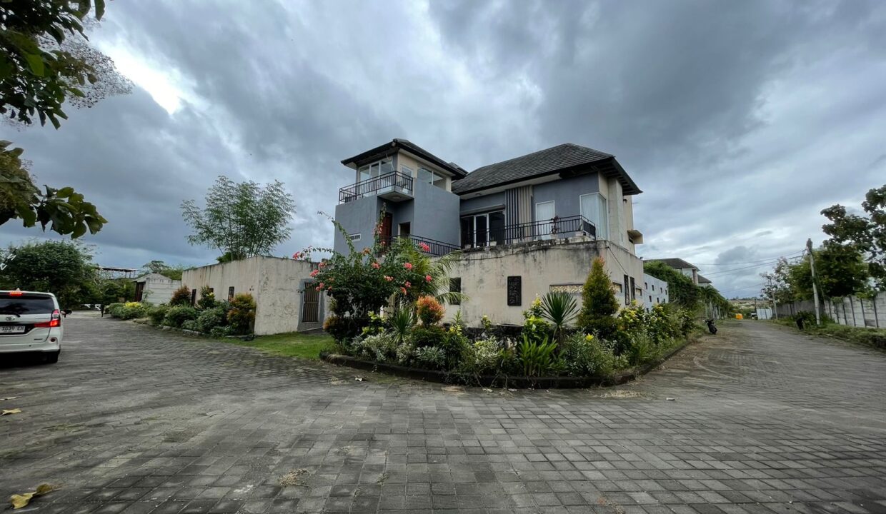 WhatsApp Image 2025-10-07 at 2.10.50 PM