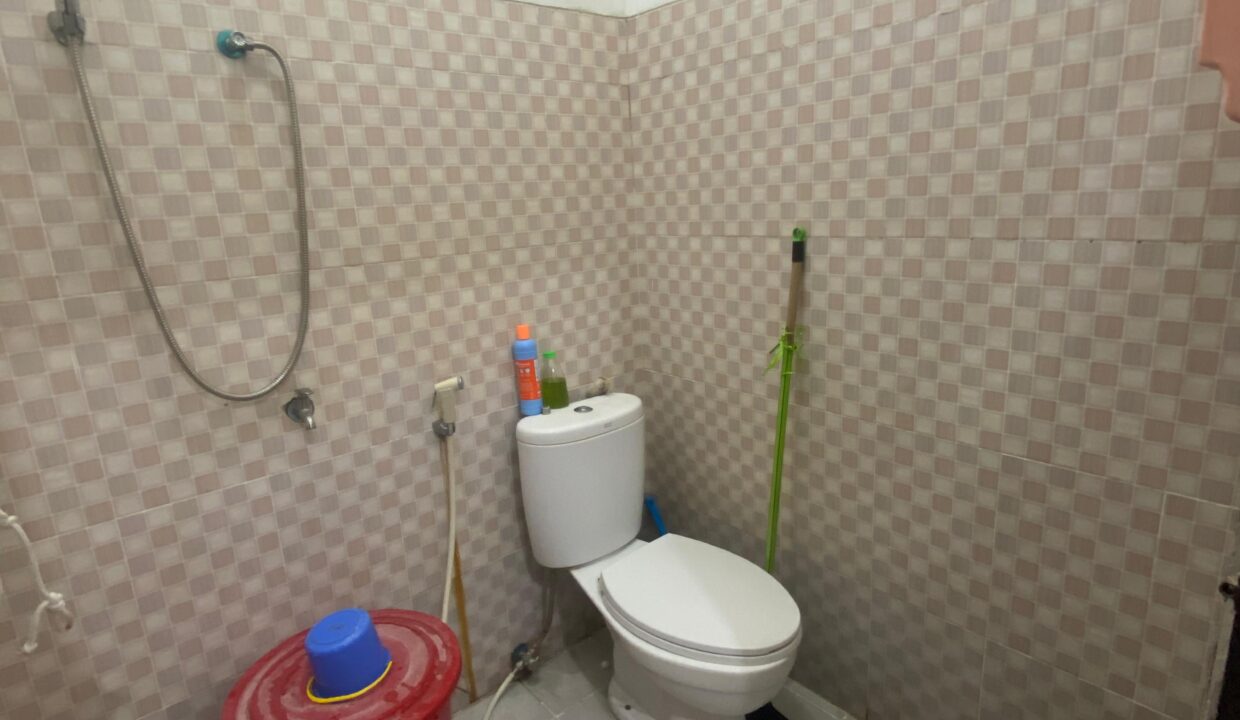 WhatsApp Image 2025-10-18 at 10.58.52 AM