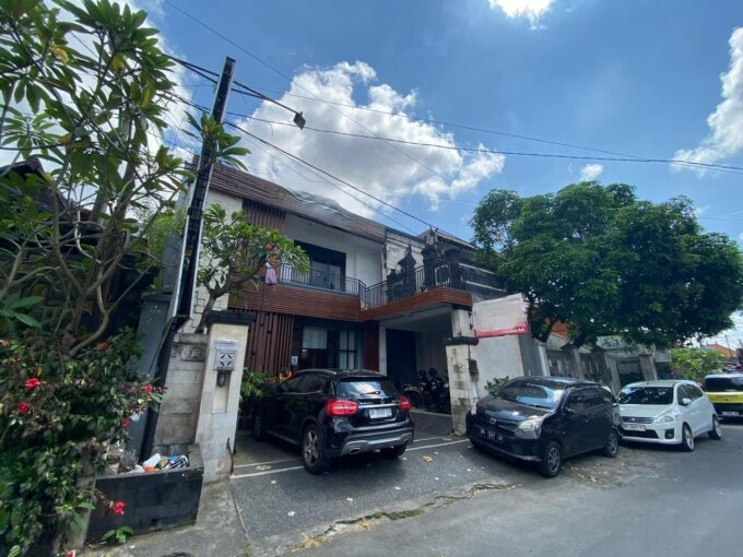 Rumah Lantai 2 (IMB Perkantoran) di Pidada, Ubung, Denpasar