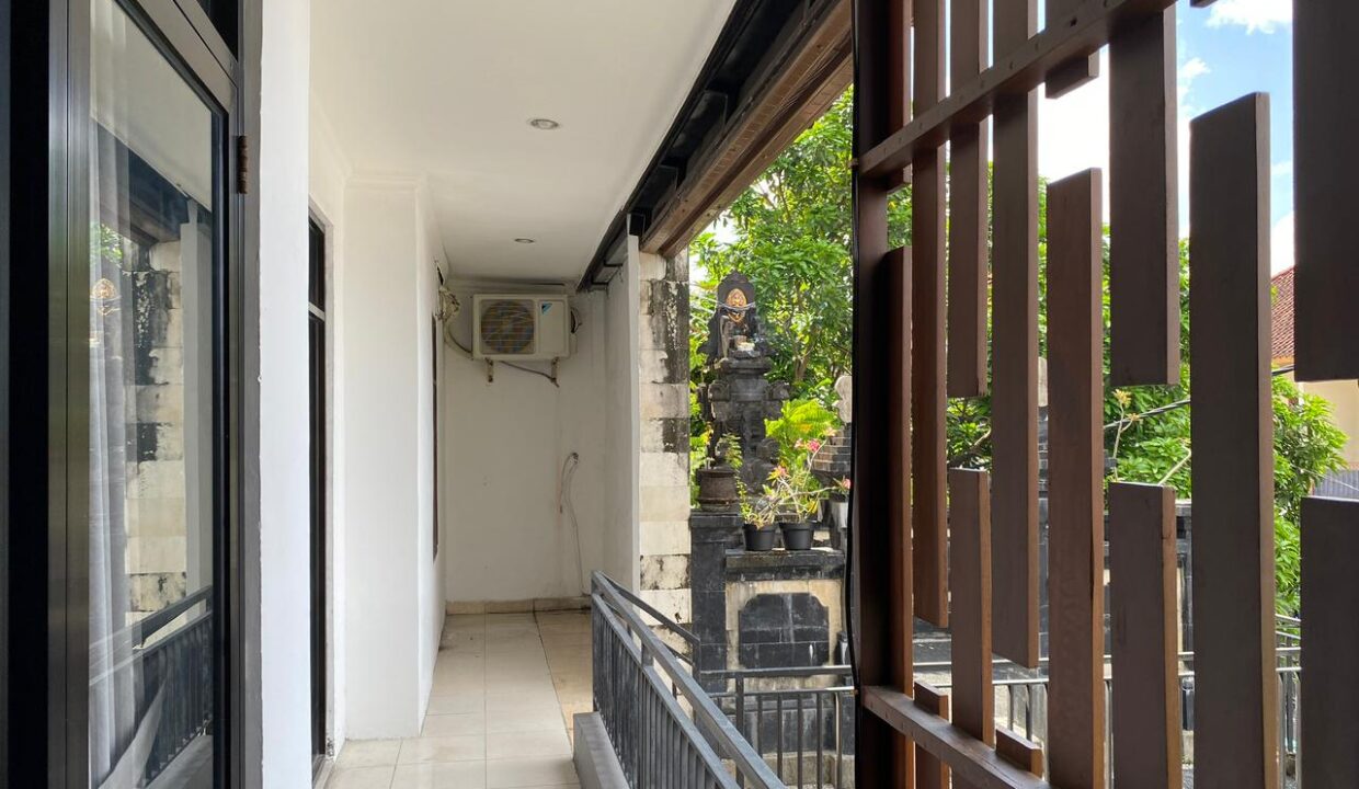 WhatsApp Image 2025-10-20 at 11.48.57 AM (1)